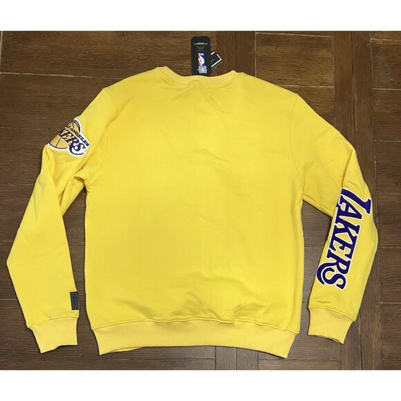 Men’s Pro Standard Size M Los Angeles Lakers Yellow Crewneck Sweater NWT NBA - Picture 6 of 6